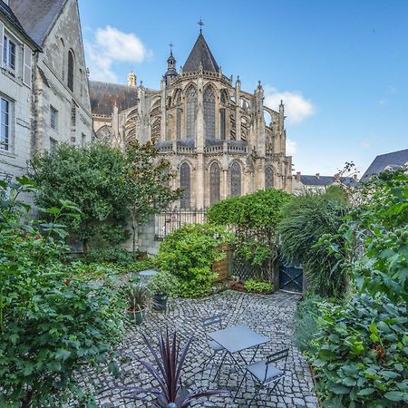 Appartement Raffine Vue Cathedrale, Jardin, Wifi Тур Экстерьер фото